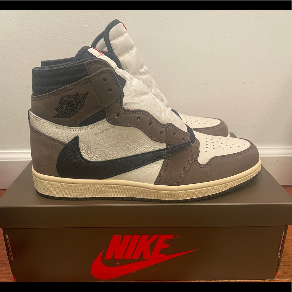 Jordan 1 Travis Scott - 1:1 UA - Mens Size 10.5 (New)